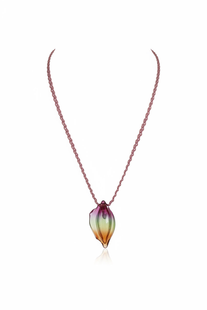 Collana con ciondolo in vetro