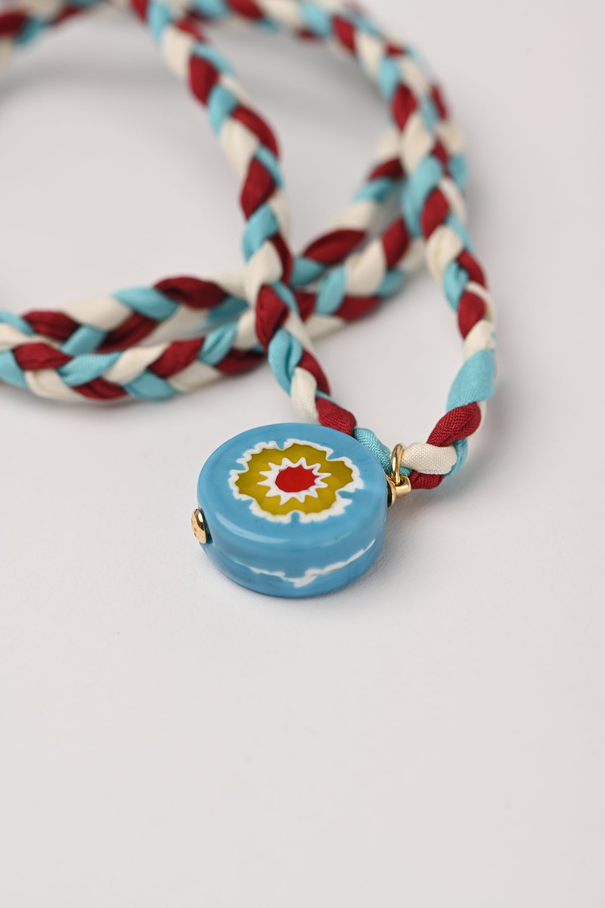 Collana con cordino in seta Bacaressa Amourrina