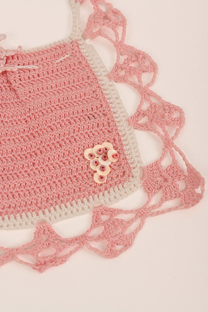 Bavaglino crochet rosa con bordo ricamato Teresa Cercava
