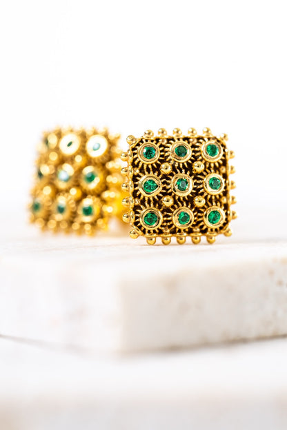 Orecchini Nido D’ape Dorato con Smeraldi HOROS